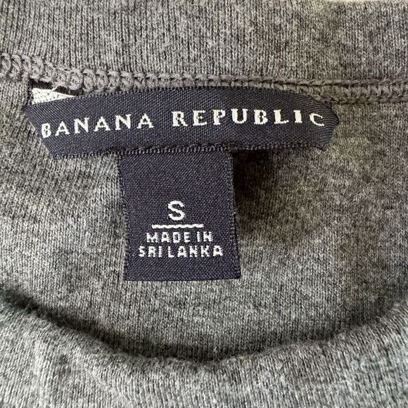 Banana Republic Women’s 3/4 Sleeve Flower Print Top Gray Small - Picture 3 of 12